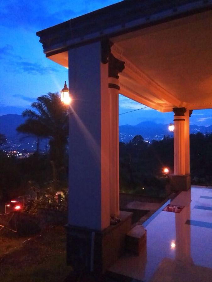 Villa Bravira Cisarua Extérieur photo
